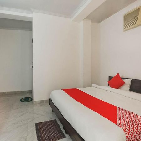 Hotel O Dream Town New Delhi Buitenkant foto