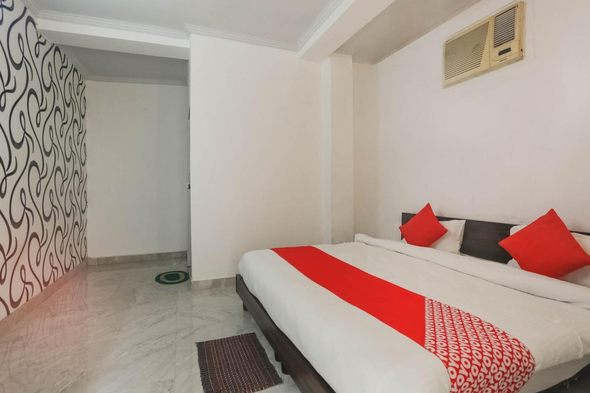 Hotel O Dream Town New Delhi Buitenkant foto